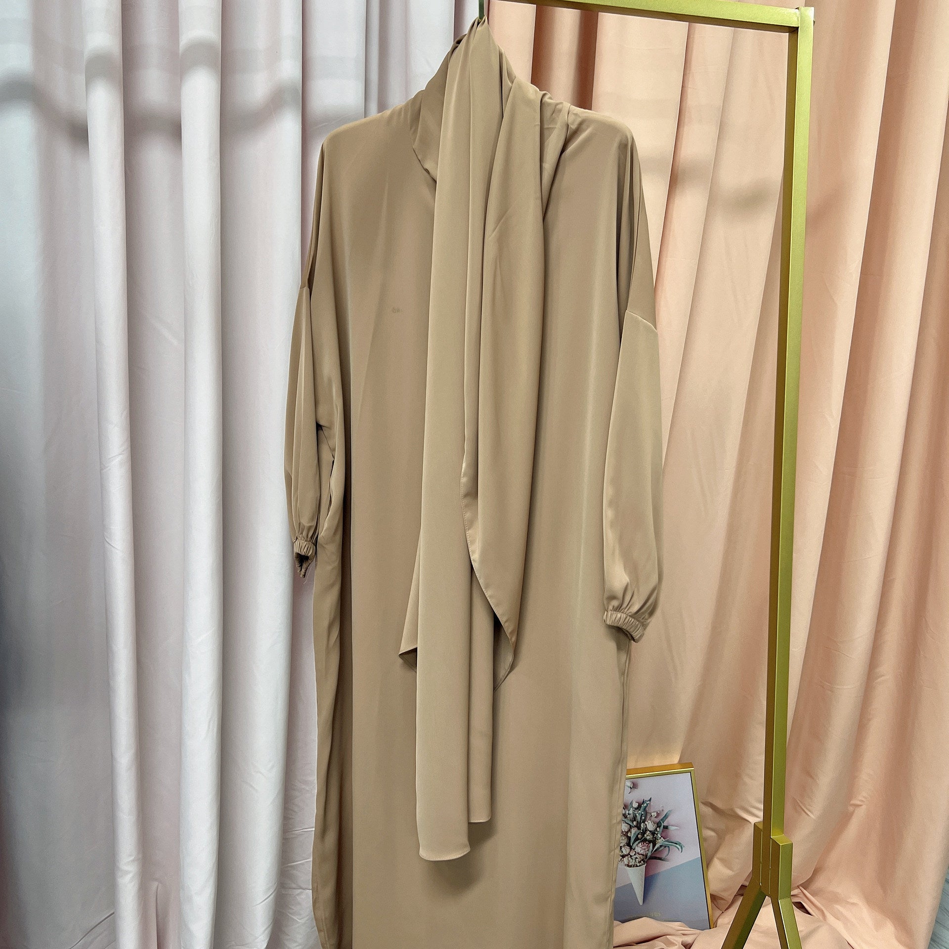 Arabic Solid Color Hooded Robe Dress